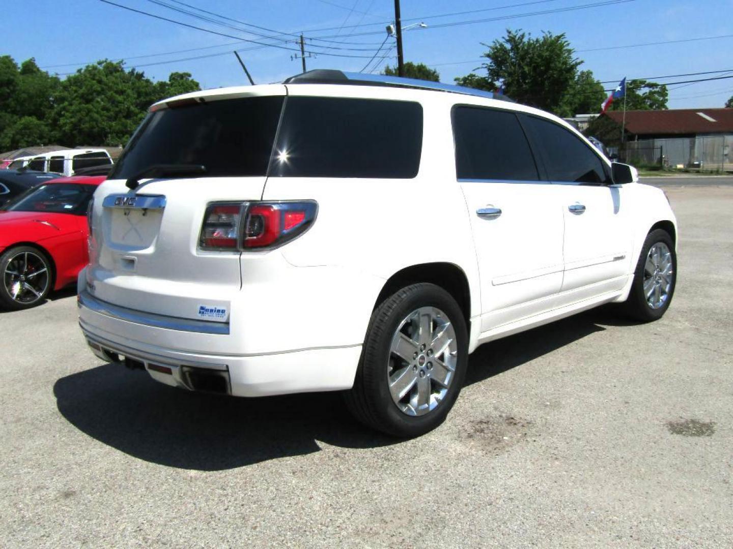 2014 WHITE GMC ACADIA DENALI DENALI (1GKKRTKD8EJ) with an 3.6L engine, Automatic transmission, located at 830 E. Canino Rd., Houston, TX, 77037, (281) 405-0440, 38.358219, -81.729942 - Photo#4