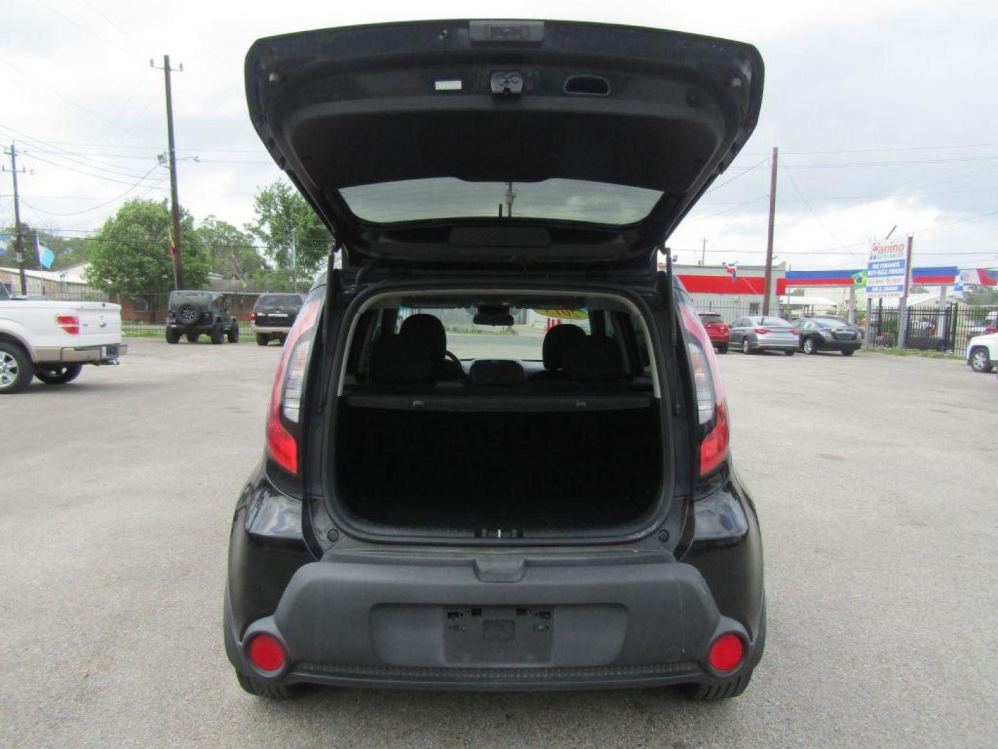 2015 BLACK KIA SOUL + (KNDJP3A58F7) with an 2.0L engine, Automatic transmission, located at 830 E. Canino Rd., Houston, TX, 77037, (281) 405-0440, 38.358219, -81.729942 - Photo#6