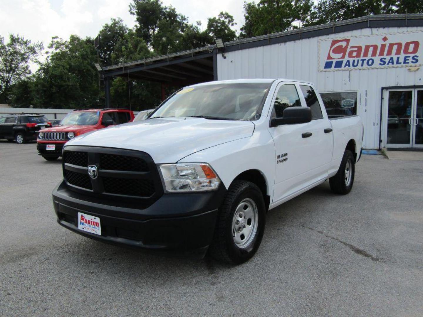 2018 WHITE RAM 1500 ST (1C6RR6FG7JS) with an 3.6L engine, Automatic transmission, located at 830 E. Canino Rd., Houston, TX, 77037, (281) 405-0440, 38.358219, -81.729942 - Photo#1