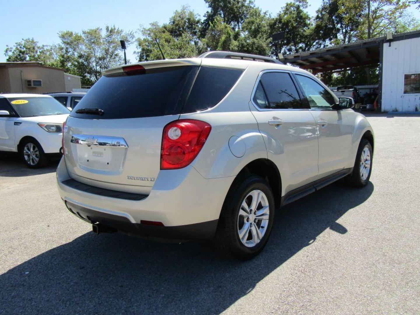 2014 TAN CHEVROLET EQUINOX LT (2GNALBEK1E6) with an 2.4L engine, Automatic transmission, located at 830 E. Canino Rd., Houston, TX, 77037, (281) 405-0440, 38.358219, -81.729942 - Photo#4