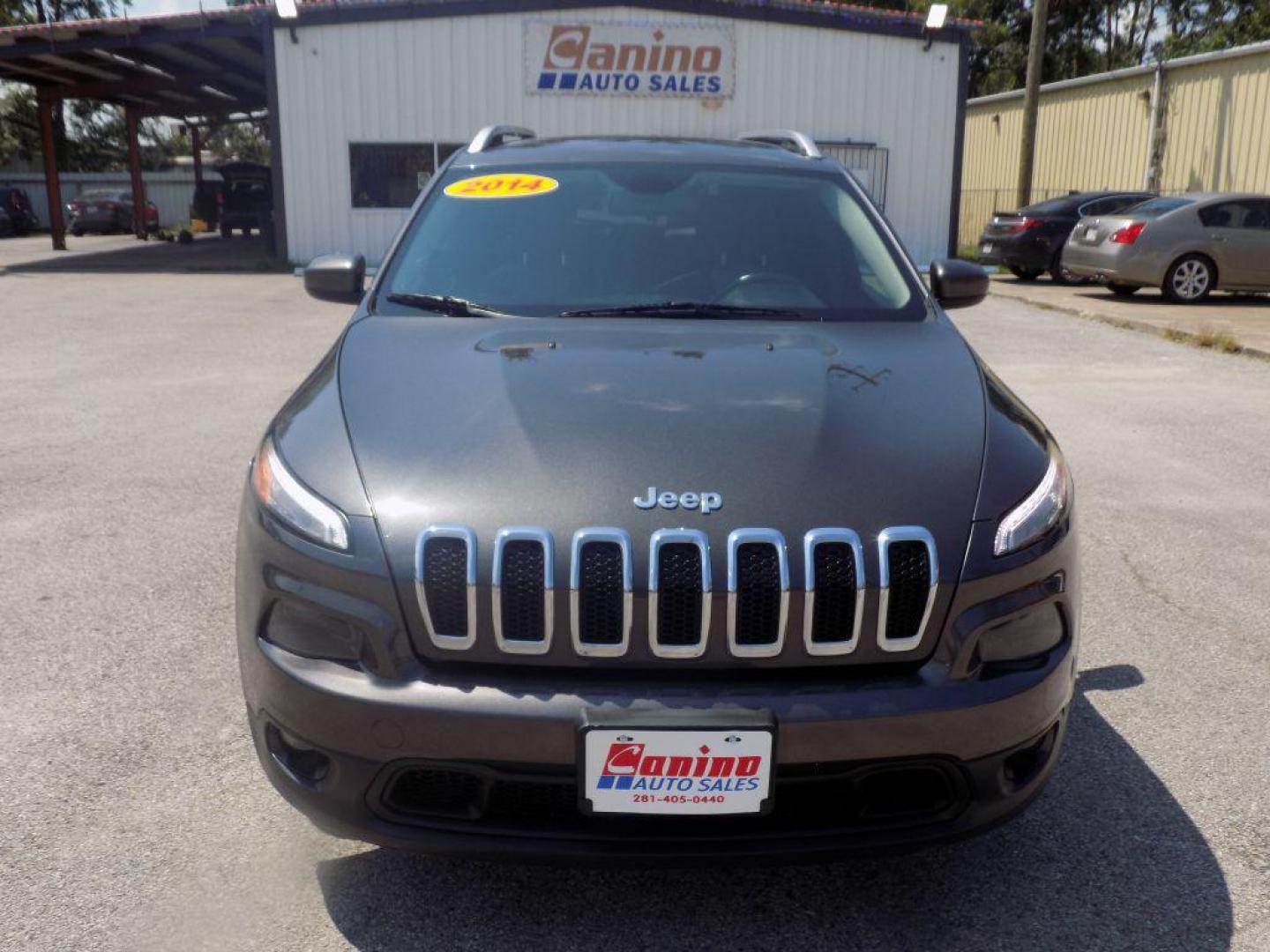 2014 GRAY JEEP CHEROKEE LATITUDE (1C4PJLCS3EW) with an 3.2L engine, Automatic transmission, located at 830 E. Canino Rd., Houston, TX, 77037, (281) 405-0440, 38.358219, -81.729942 - Photo#0