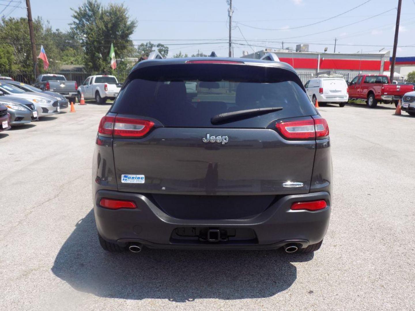 2014 GRAY JEEP CHEROKEE LATITUDE (1C4PJLCS3EW) with an 3.2L engine, Automatic transmission, located at 830 E. Canino Rd., Houston, TX, 77037, (281) 405-0440, 38.358219, -81.729942 - Photo#2