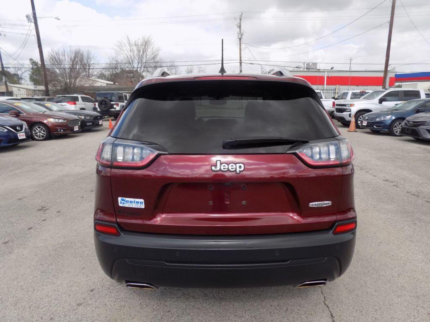 2019 RED JEEP CHEROKEE LATITUDE PLUS (1C4PJLLX5KD) with an 3.2L engine, Automatic transmission, located at 830 E. Canino Rd., Houston, TX, 77037, (281) 405-0440, 38.358219, -81.729942 - Photo#2