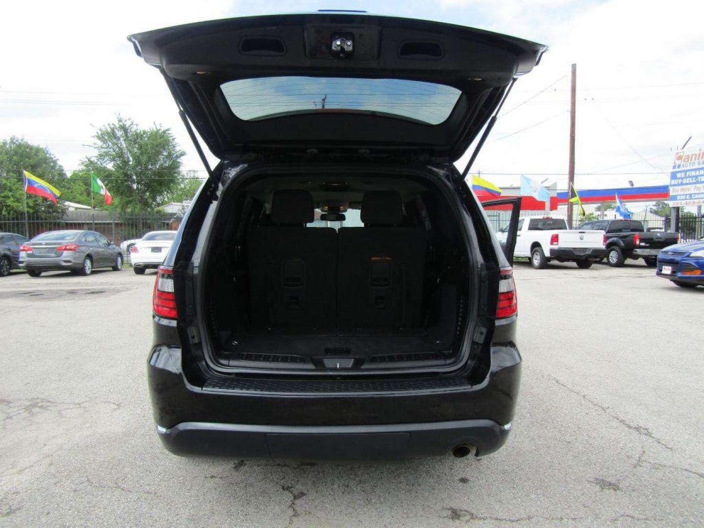 2015 BLACK DODGE DURANGO SXT (1C4RDHAG2FC) with an 3.6L engine, Automatic transmission, located at 830 E. Canino Rd., Houston, TX, 77037, (281) 405-0440, 38.358219, -81.729942 - Photo#10