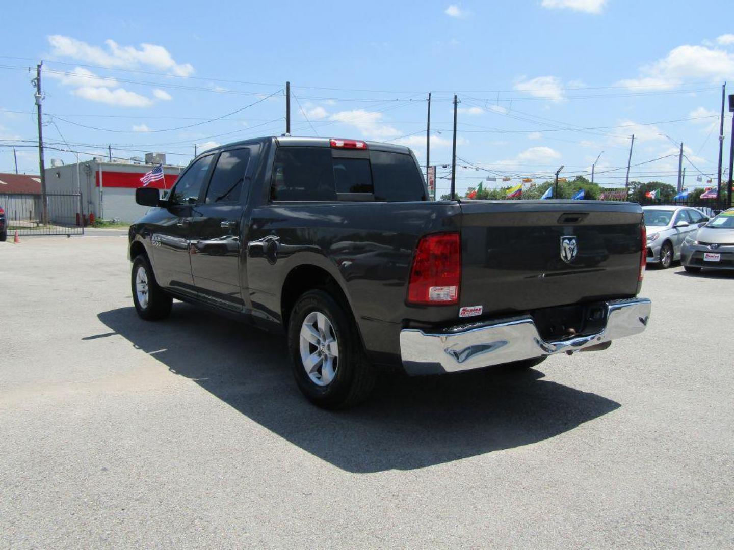 2017 GRAY RAM 1500 SLT (1C6RR6TT7HS) with an 5.7L engine, Automatic transmission, located at 830 E. Canino Rd., Houston, TX, 77037, (281) 405-0440, 38.358219, -81.729942 - Photo#2