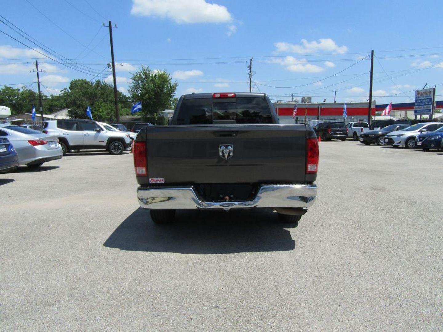 2017 GRAY RAM 1500 SLT (1C6RR6TT7HS) with an 5.7L engine, Automatic transmission, located at 830 E. Canino Rd., Houston, TX, 77037, (281) 405-0440, 38.358219, -81.729942 - Photo#3