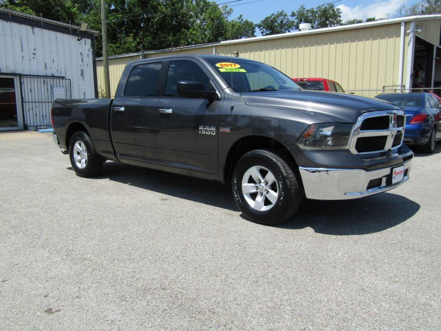 2017 GRAY RAM 1500 SLT (1C6RR6TT7HS) with an 5.7L engine, Automatic transmission, located at 830 E. Canino Rd., Houston, TX, 77037, (281) 405-0440, 38.358219, -81.729942 - Photo#5