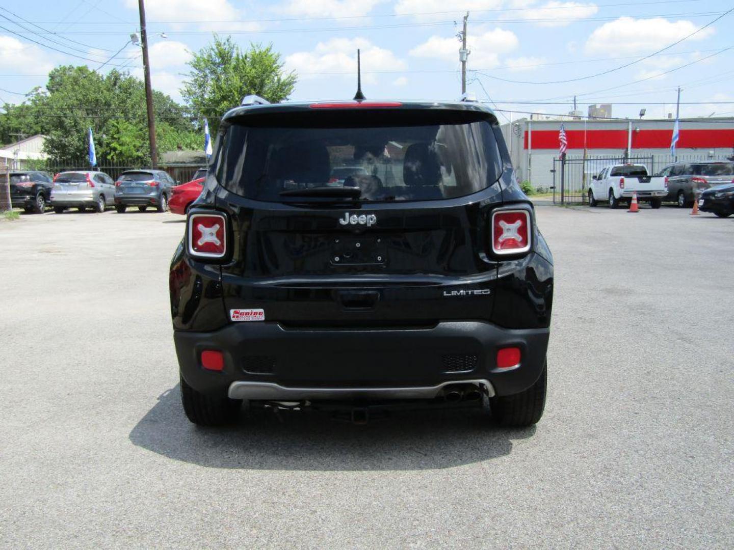 2018 BLACK JEEP RENEGADE LIMITED (ZACCJADBXJP) with an 2.4L engine, Automatic transmission, located at 830 E. Canino Rd., Houston, TX, 77037, (281) 405-0440, 38.358219, -81.729942 - VENGA A VISITARNOS A CANINO AUTO SALES. ENTRE CAMINANDO Y SALGA MANEJANDO. APROVACION GARANTIZADA CON REQUISITOS MINIMOS! PREGUNTEN POR JESSICA, MAY, O CARRIE PARA SU APROBACION SEGURA. ??830 E CANINO RD HOUSTON TX 77037 ??(281) 405-0440 come visit us today!! walk in/ drive out in minutes! - Photo#3