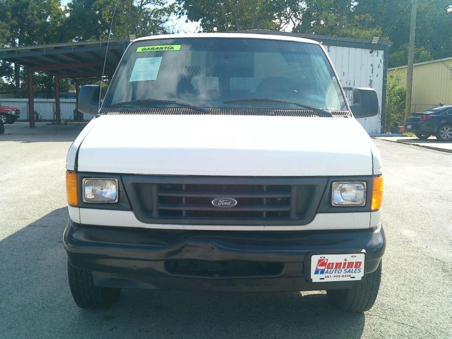 2005 WHITE FORD ECONOLINE E250 VAN (1FTNS24L35H) with an 5.4L engine, Automatic transmission, located at 830 E. Canino Rd., Houston, TX, 77037, (281) 405-0440, 38.358219, -81.729942 - VENGA A VISITARNOS A CANINO AUTO SALES. ENTRE CAMINANDO Y SALGA MANEJANDO. APROVACION GARANTIZADA CON REQUISITOS MINIMOS! PREGUNTEN POR JESSICA, MAY, O CARRIE PARA SU APROBACION SEGURA. ??830 E CANINO RD HOUSTON TX 77037 ??(281) 405-0440 come visit us today!! walk in/ drive out in minutes! - Photo#0