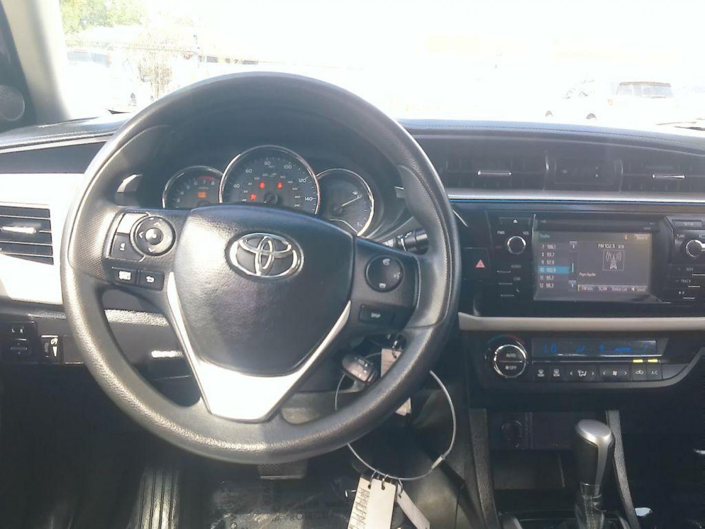 2015 WHITE TOYOTA COROLLA L (5YFBURHE7FP) with an 1.8L engine, Automatic transmission, located at 830 E. Canino Rd., Houston, TX, 77037, (281) 405-0440, 38.358219, -81.729942 - Photo#17