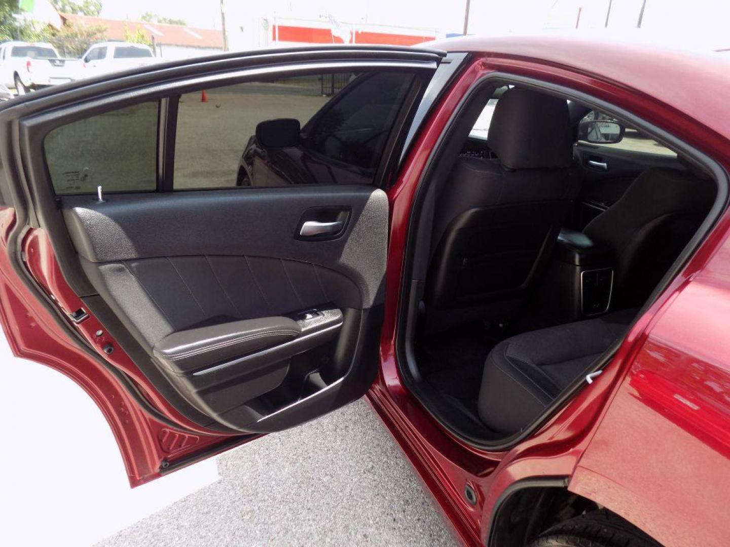 2019 MAROON DODGE CHARGER SXT (2C3CDXJGXKH) with an 3.6L engine, Automatic transmission, located at 830 E. Canino Rd., Houston, TX, 77037, (281) 405-0440, 38.358219, -81.729942 - Photo#12