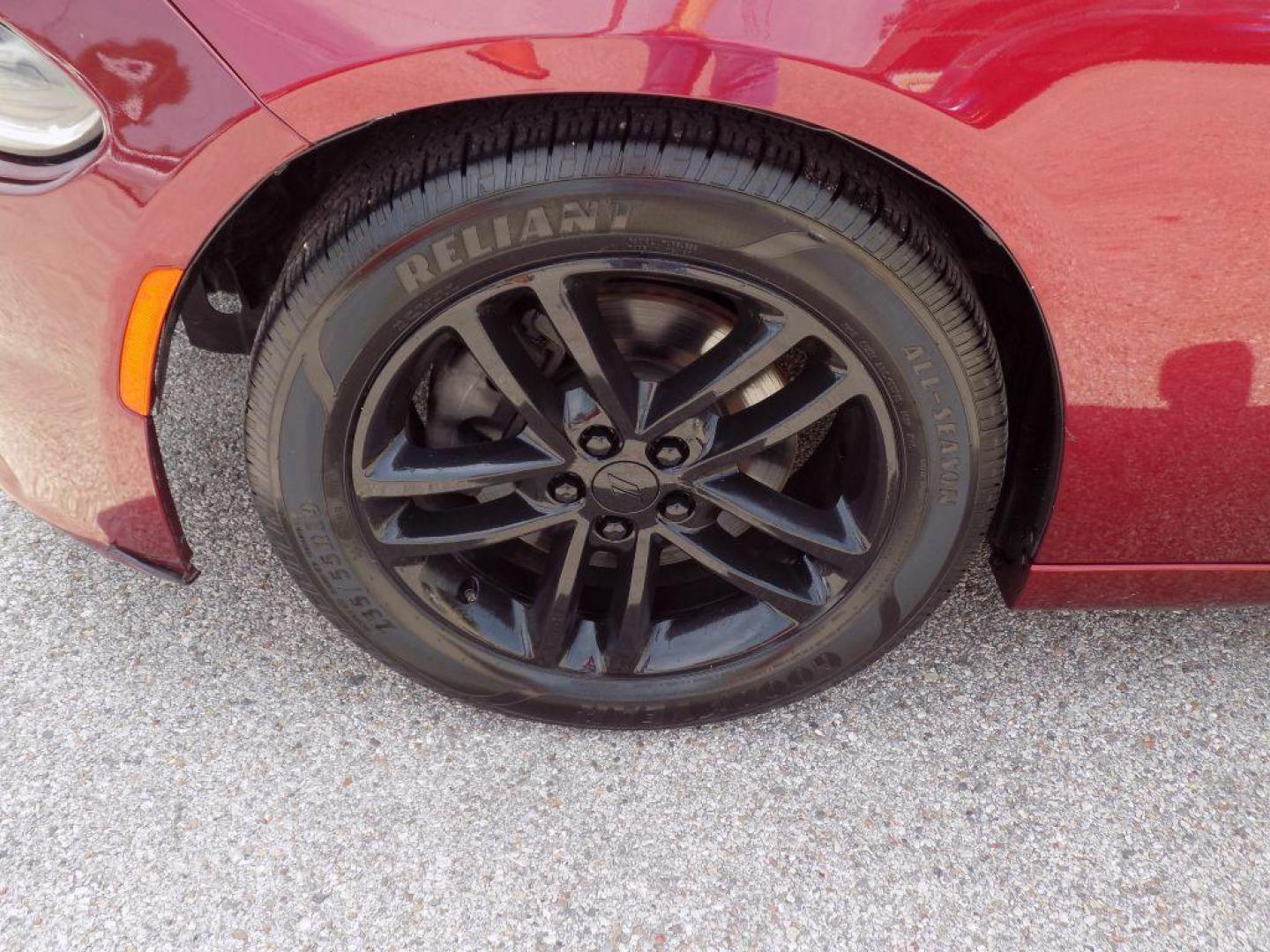 2019 MAROON DODGE CHARGER SXT (2C3CDXJGXKH) with an 3.6L engine, Automatic transmission, located at 830 E. Canino Rd., Houston, TX, 77037, (281) 405-0440, 38.358219, -81.729942 - Photo#18