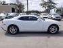 2015 WHITE CHEVROLET CAMARO LT (2G1FD1E3XF9) with an 3.6L engine, Automatic transmission, located at 830 E. Canino Rd., Houston, TX, 77037, (281) 405-0440, 38.358219, -81.729942 - PRE APPROVACION FACIL, RAPIDA.... PROCESSO RAPIDO LLAMA O VISITANOS HOY MISMO ESTAMOS LOCALIZADOS EN EL 830 E. CANINO RD (ESQUINA CON AIRLINE) HOUSTON, TEXAS 777037 SU TRABAJO ES SU CREDITO!! ENTRE CAMINANDO Y SALGA MANEJANDO! LLAME YA AL (281) 405-0440 LE ESPERAMOS! - Photo#1