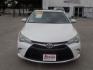 2017 WHITE TOYOTA CAMRY LE (4T1BF1FK6HU) with an 2.5L engine, Automatic transmission, located at 830 E. Canino Rd., Houston, TX, 77037, (281) 405-0440, 38.358219, -81.729942 - PAGOS COMODOS, ENGANCHES COMODOS. FINANCIAMIENTO RAPIDO Y FACIL. BUEN CREDITO, MAL CREDITO, COMPRADOR POR PRIMERA VES O NO LICENCIA, CANINO AUTO SALES TE PUEDE AYUDAR! LLAMA/TEXTO O VISITANOS HOY MISMO (281) 405-0440 ESTAMOS LOCALIZADOS EN 830 E. CANINO RD. (ESQUINA CON AIRLINE) HOUSTON, TEXAS - Photo#0