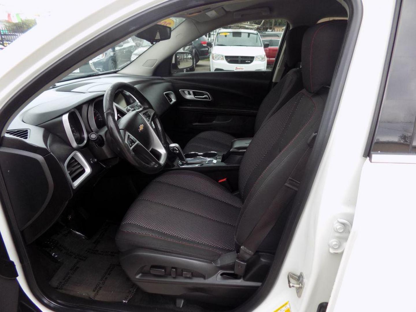 2015 WHITE CHEVROLET EQUINOX LT (1GNALBEK9FZ) with an 2.4L engine, Automatic transmission, located at 830 E. Canino Rd., Houston, TX, 77037, (281) 405-0440, 38.358219, -81.729942 - PRE APPROVACION FACIL, RAPIDA.... PROCESSO RAPIDO LLAMA O VISITANOS HOY MISMO ESTAMOS LOCALIZADOS EN EL 830 E. CANINO RD (ESQUINA CON AIRLINE) HOUSTON, TEXAS 777037 SU TRABAJO ES SU CREDITO!! ENTRE CAMINANDO Y SALGA MANEJANDO! LLAME YA AL (281) 405-0440 LE ESPERAMOS! - Photo#13