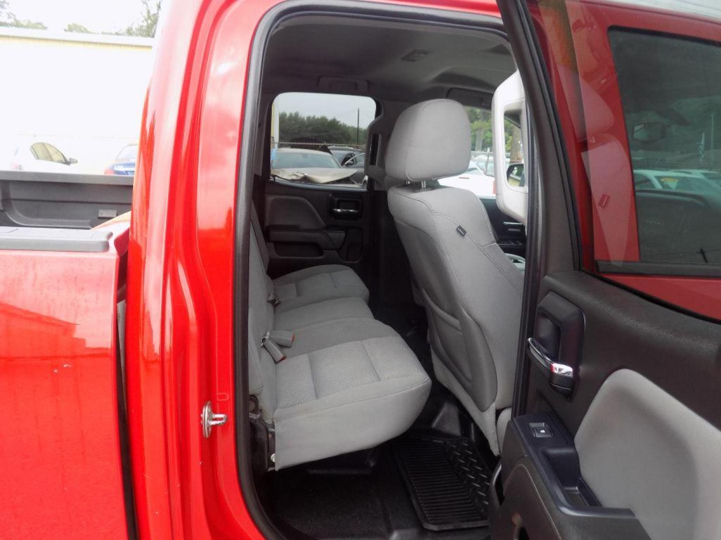 2014 RED CHEVROLET SILVERADO 1500 (1GCVKPEH0EZ) with an 4.3L engine, Automatic transmission, located at 830 E. Canino Rd., Houston, TX, 77037, (281) 405-0440, 38.358219, -81.729942 - Photo#11