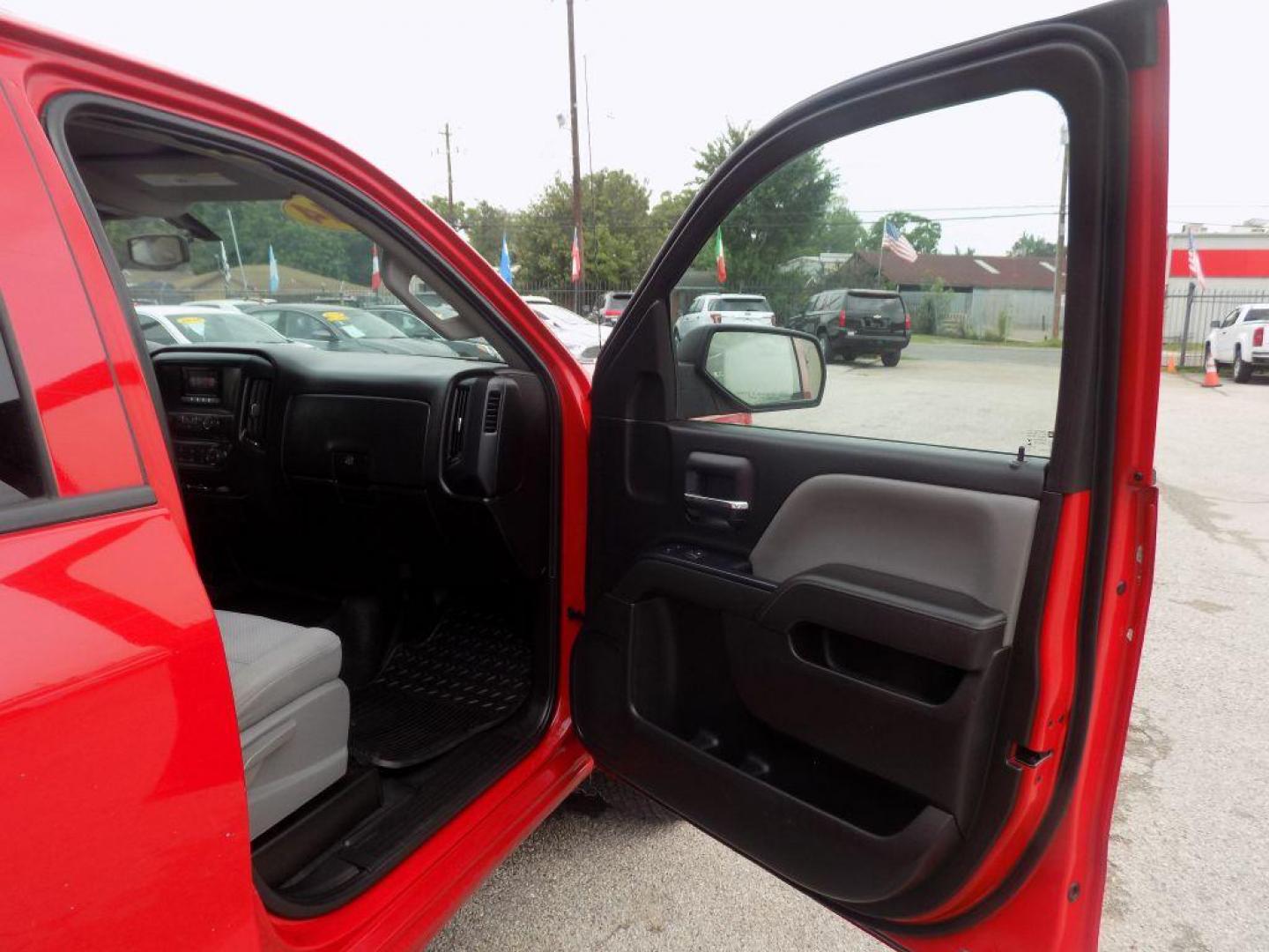 2014 RED CHEVROLET SILVERADO 1500 (1GCVKPEH0EZ) with an 4.3L engine, Automatic transmission, located at 830 E. Canino Rd., Houston, TX, 77037, (281) 405-0440, 38.358219, -81.729942 - Photo#8