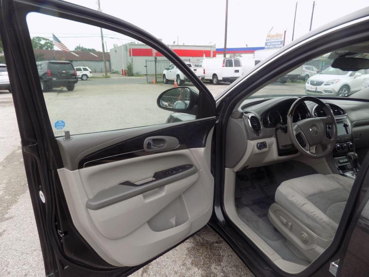 2016 GRAY BUICK ENCLAVE (5GAKRAKD0GJ) with an 3.6L engine, Automatic transmission, located at 830 E. Canino Rd., Houston, TX, 77037, (281) 405-0440, 38.358219, -81.729942 - Photo#16