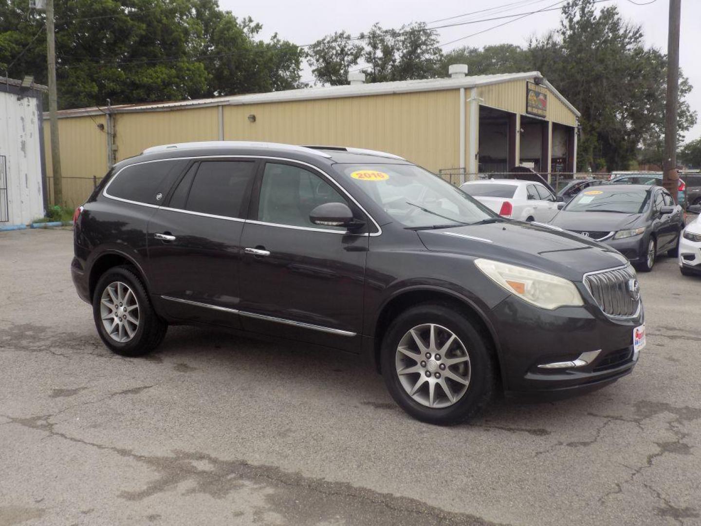 2016 GRAY BUICK ENCLAVE (5GAKRAKD0GJ) with an 3.6L engine, Automatic transmission, located at 830 E. Canino Rd., Houston, TX, 77037, (281) 405-0440, 38.358219, -81.729942 - Photo#3