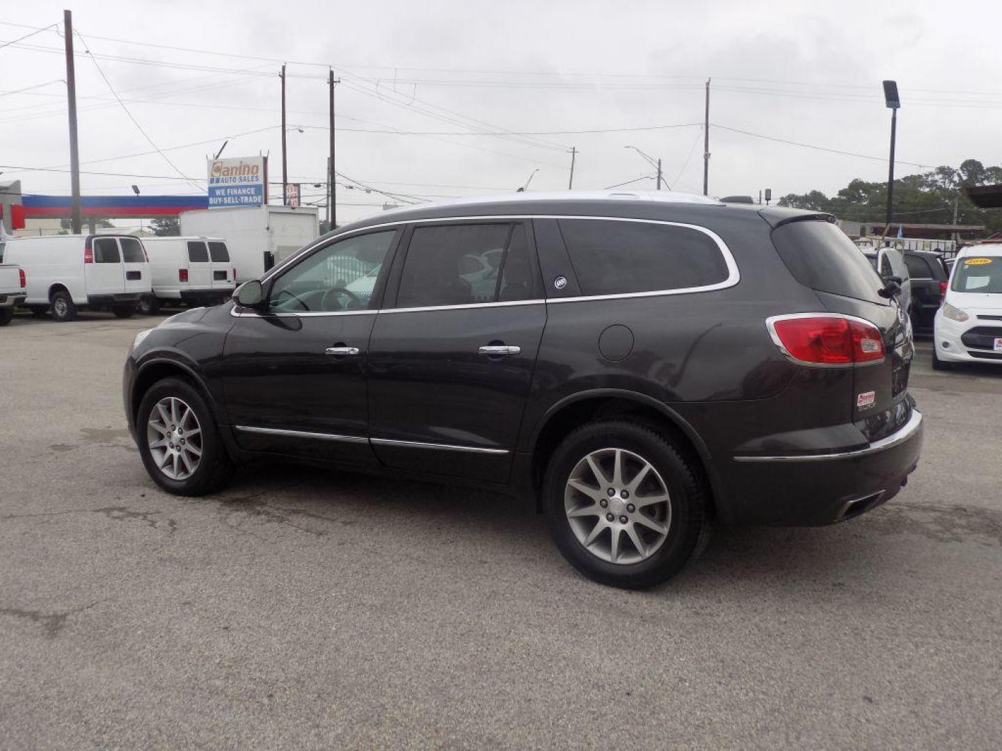 2016 GRAY BUICK ENCLAVE (5GAKRAKD0GJ) with an 3.6L engine, Automatic transmission, located at 830 E. Canino Rd., Houston, TX, 77037, (281) 405-0440, 38.358219, -81.729942 - Photo#4