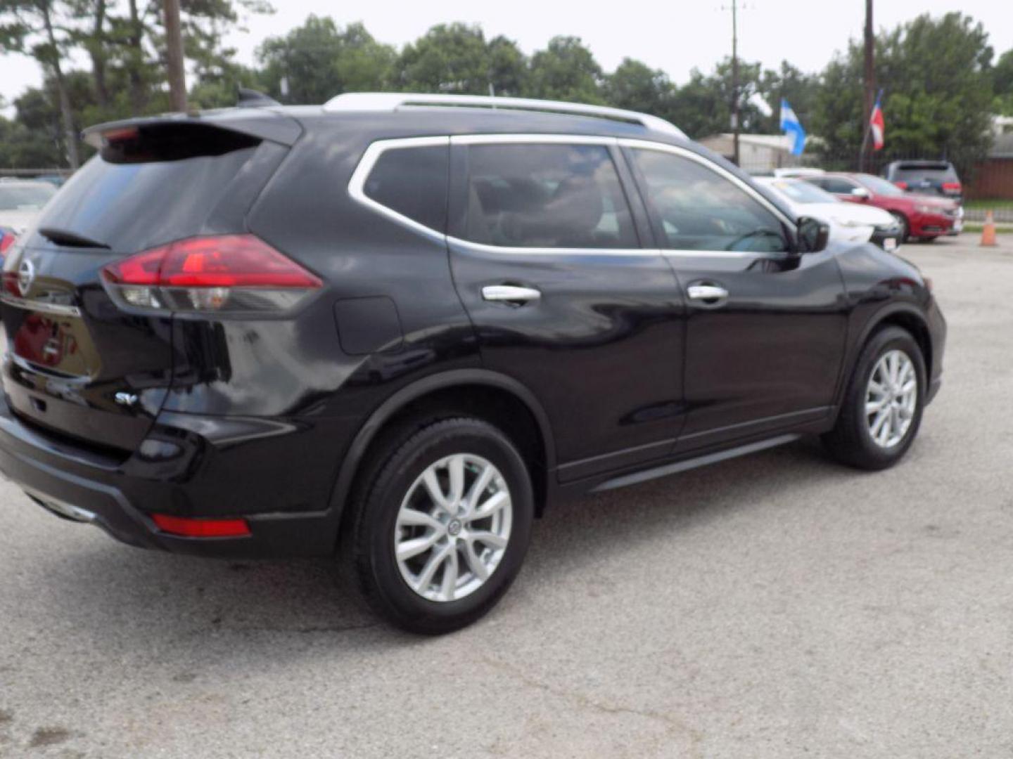 2018 BLACK NISSAN ROGUE S (KNMAT2MT3JP) with an 2.5L engine, Continuously Variable transmission, located at 830 E. Canino Rd., Houston, TX, 77037, (281) 405-0440, 38.358219, -81.729942 - VENGA A VISITARNOS A CANINO AUTO SALES. ENTRE CAMINANDO Y SALGA MANEJANDO. APROVACION GARANTIZADA CON REQUISITOS MINIMOS! PREGUNTEN POR JESSICA, MAY, O CARRIE PARA SU APROBACION SEGURA. ??830 E CANINO RD HOUSTON TX 77037 ??(281) 405-0440 come visit us today!! walk in/ drive out in minutes!! Eas - Photo#7