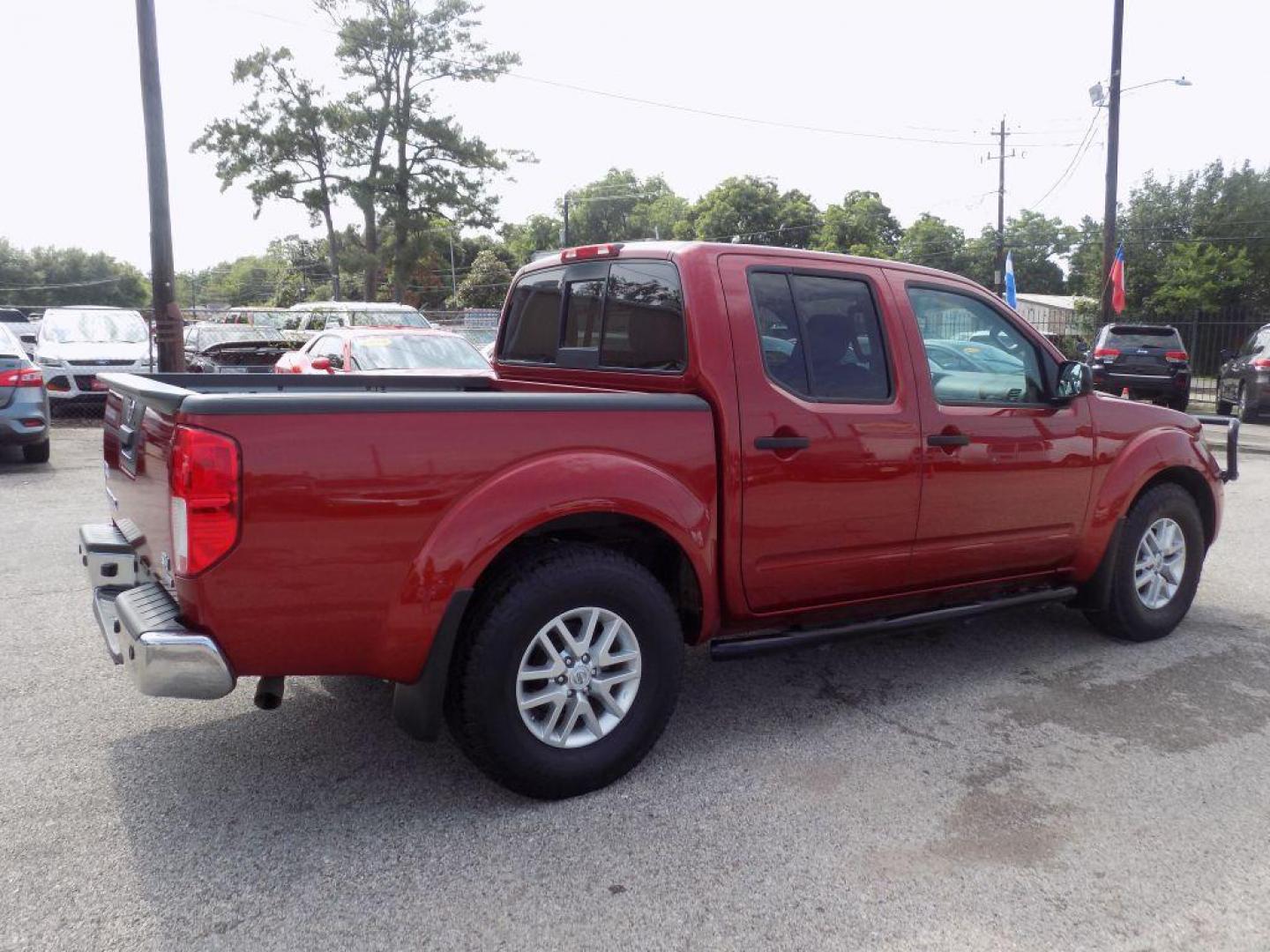 2017 RED NISSAN FRONTIER S (1N6DD0ER9HN) with an 4.0L engine, Automatic transmission, located at 830 E. Canino Rd., Houston, TX, 77037, (281) 405-0440, 38.358219, -81.729942 - Photo#7