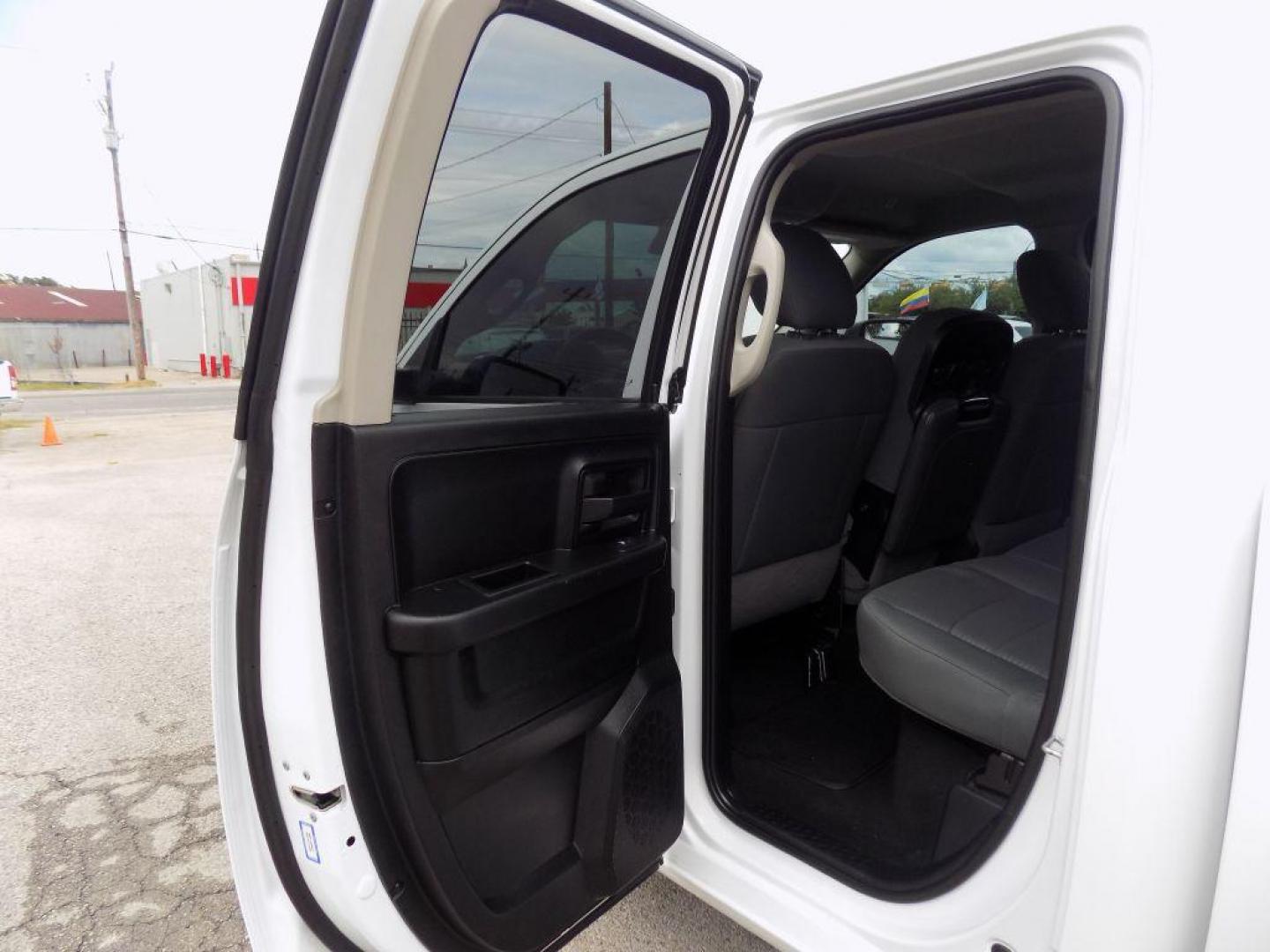 2019 WHITE RAM 1500 CLASSIC TRADESMAN (1C6RR6FT5KS) with an 5.7L engine, Automatic transmission, located at 830 E. Canino Rd., Houston, TX, 77037, (281) 405-0440, 38.358219, -81.729942 - Photo#12