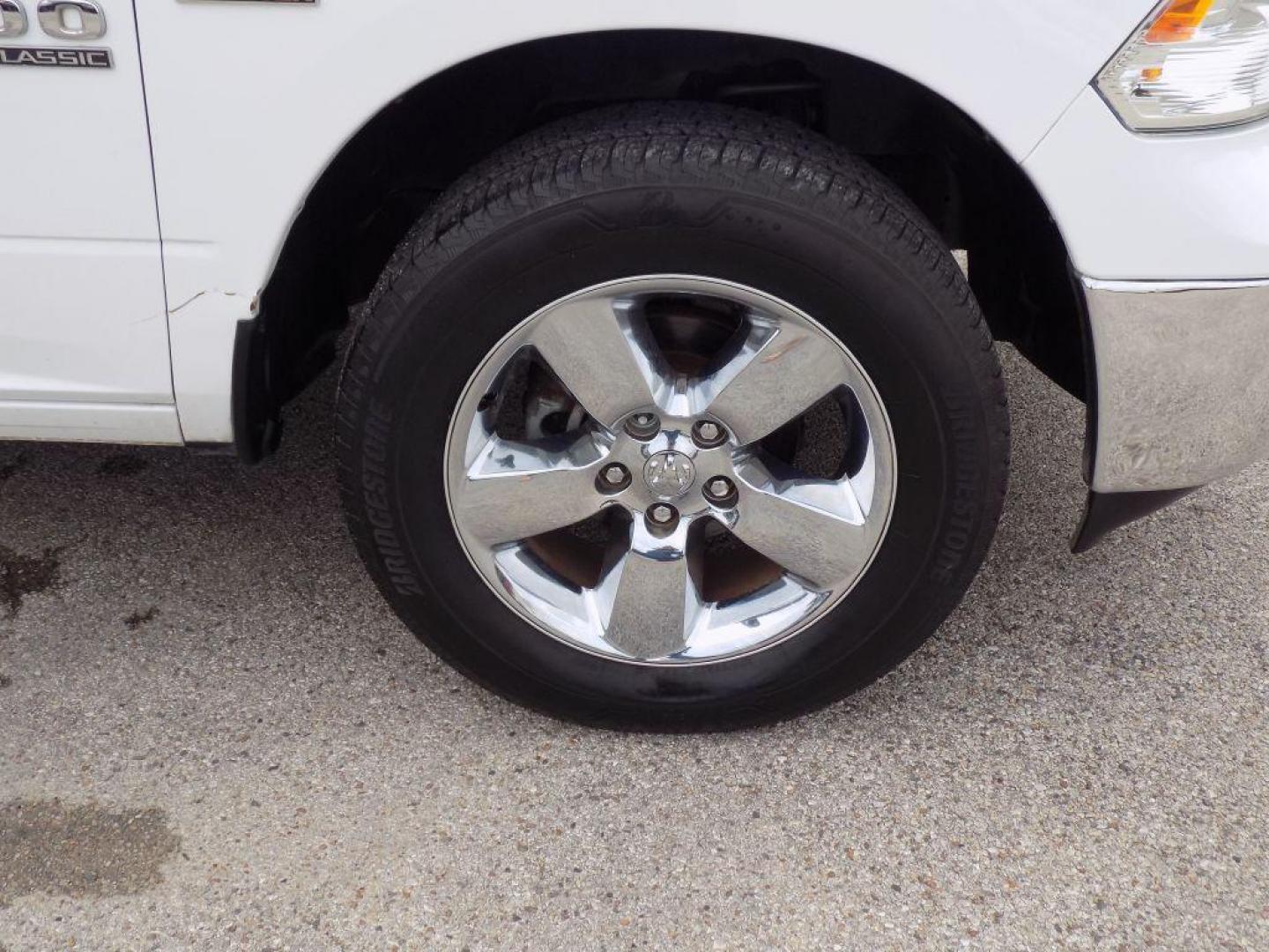 2019 WHITE RAM 1500 CLASSIC TRADESMAN (1C6RR6FT5KS) with an 5.7L engine, Automatic transmission, located at 830 E. Canino Rd., Houston, TX, 77037, (281) 405-0440, 38.358219, -81.729942 - Photo#20