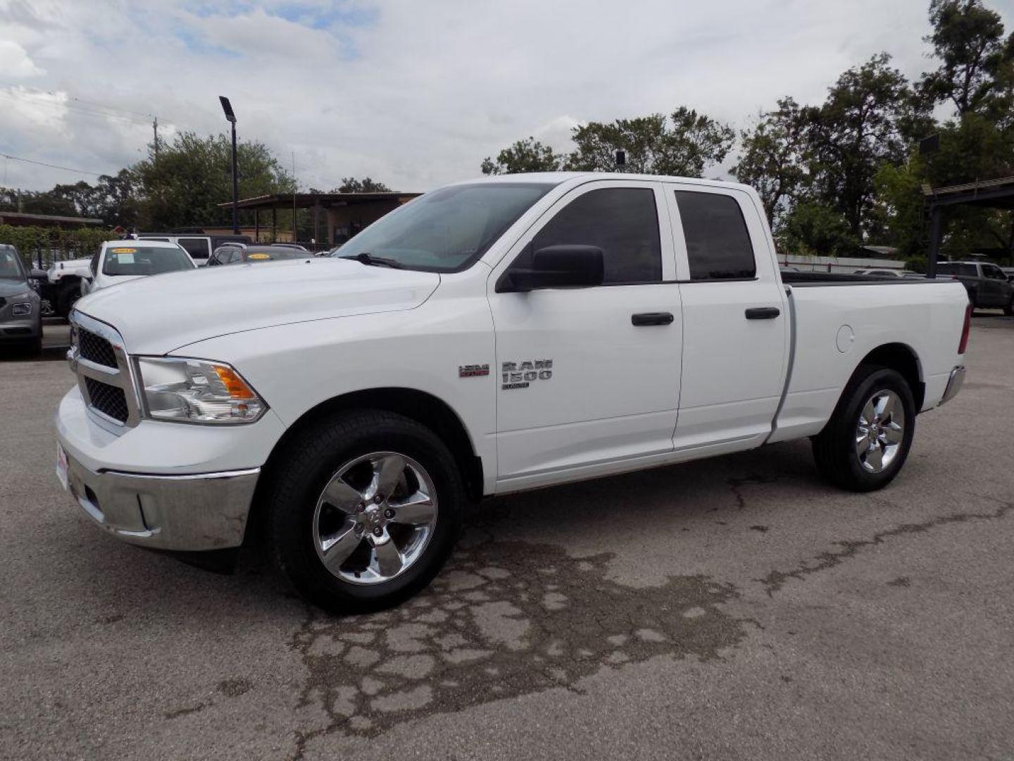 2019 WHITE RAM 1500 CLASSIC TRADESMAN (1C6RR6FT5KS) with an 5.7L engine, Automatic transmission, located at 830 E. Canino Rd., Houston, TX, 77037, (281) 405-0440, 38.358219, -81.729942 - Photo#5