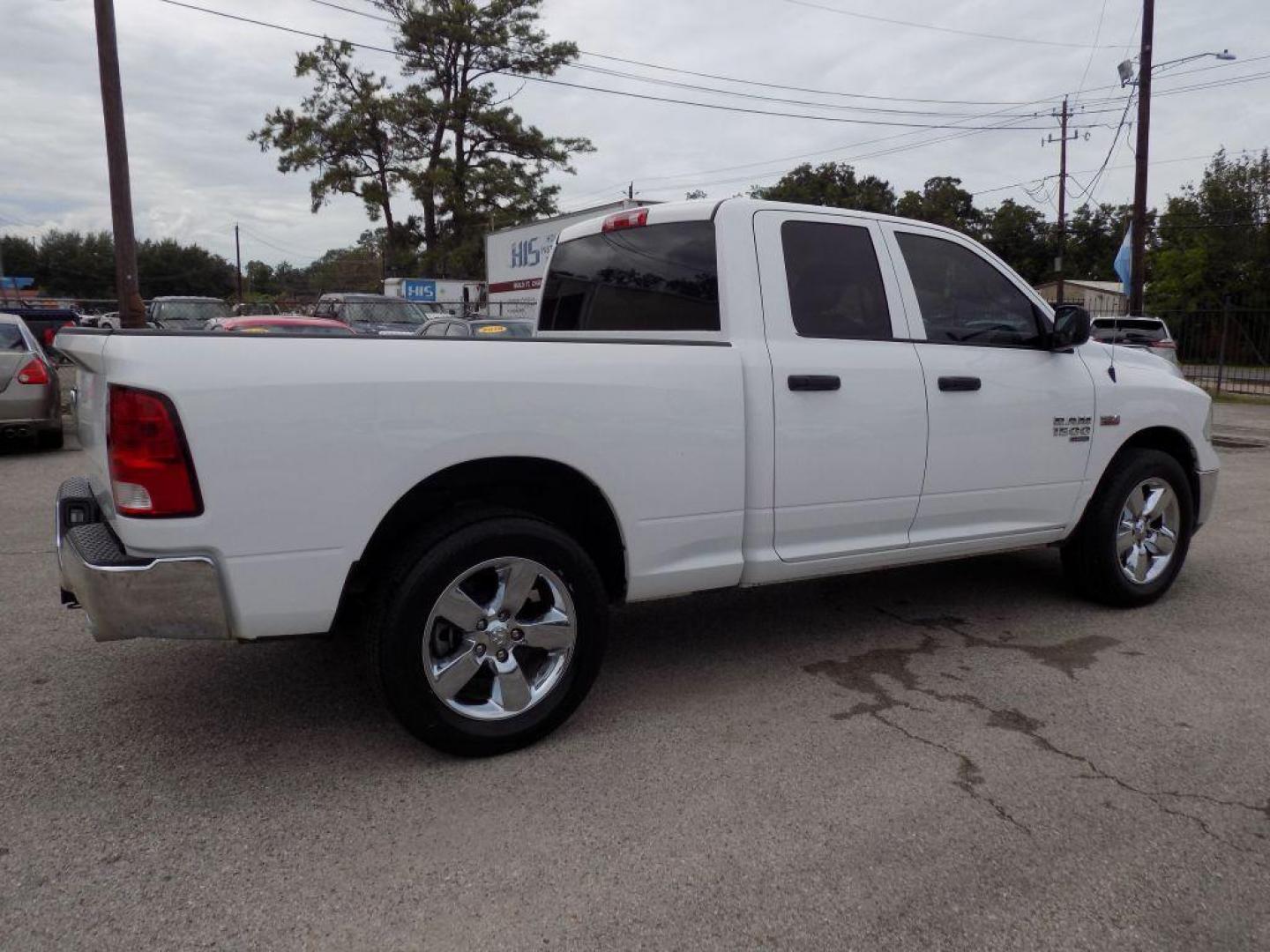 2019 WHITE RAM 1500 CLASSIC TRADESMAN (1C6RR6FT5KS) with an 5.7L engine, Automatic transmission, located at 830 E. Canino Rd., Houston, TX, 77037, (281) 405-0440, 38.358219, -81.729942 - Photo#7