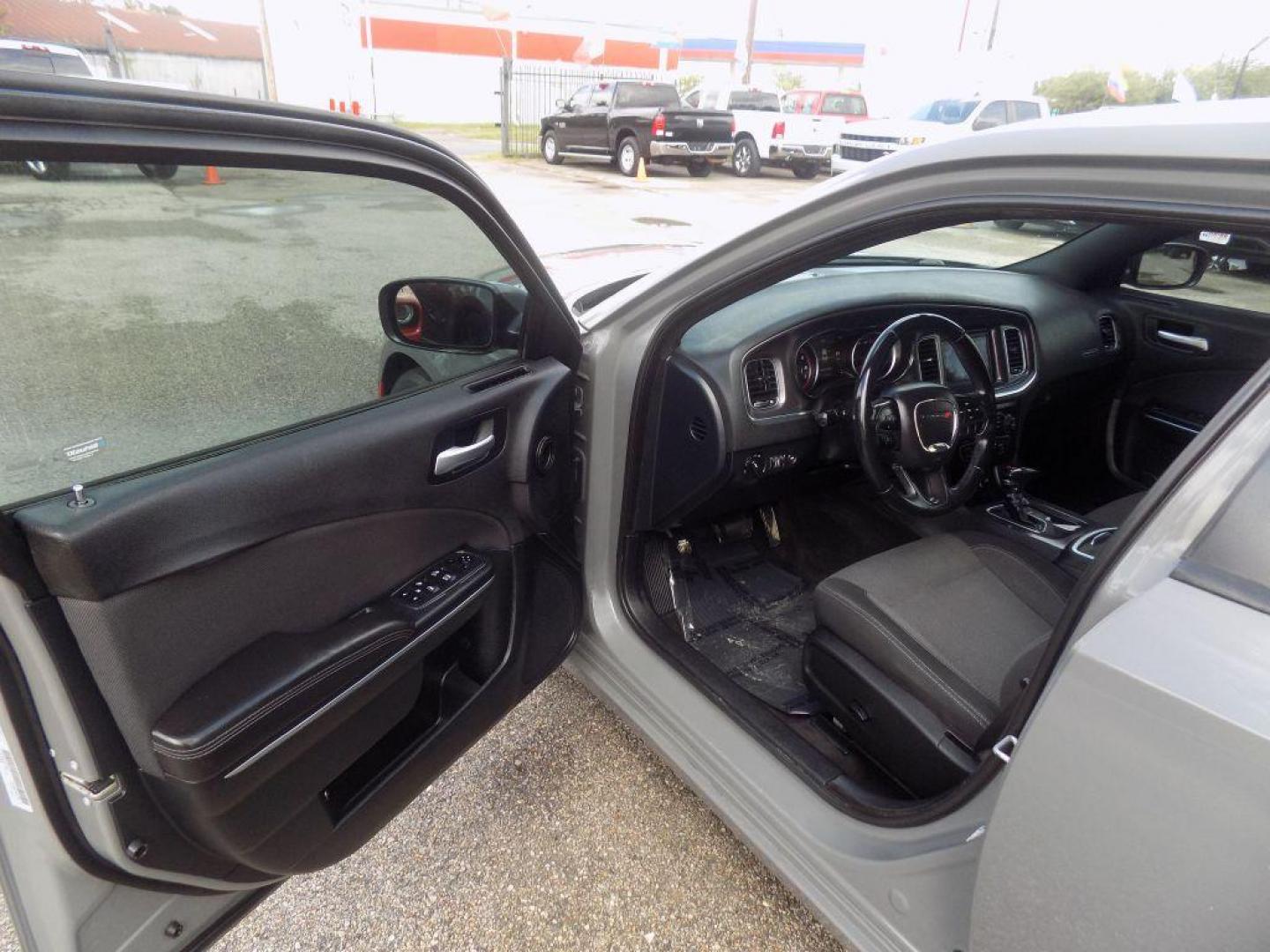 2018 GRAY DODGE CHARGER SXT (2C3CDXBG7JH) with an 3.6L engine, Automatic transmission, located at 830 E. Canino Rd., Houston, TX, 77037, (281) 405-0440, 38.358219, -81.729942 - Photo#15