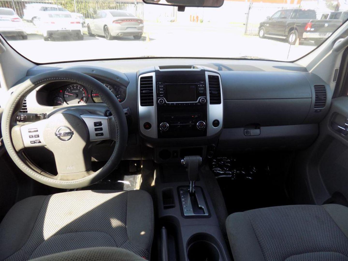 2017 SILVER NISSAN FRONTIER S (1N6AD0ER5HN) with an 4.0L engine, Automatic transmission, located at 830 E. Canino Rd., Houston, TX, 77037, (281) 405-0440, 38.358219, -81.729942 - Photo#14