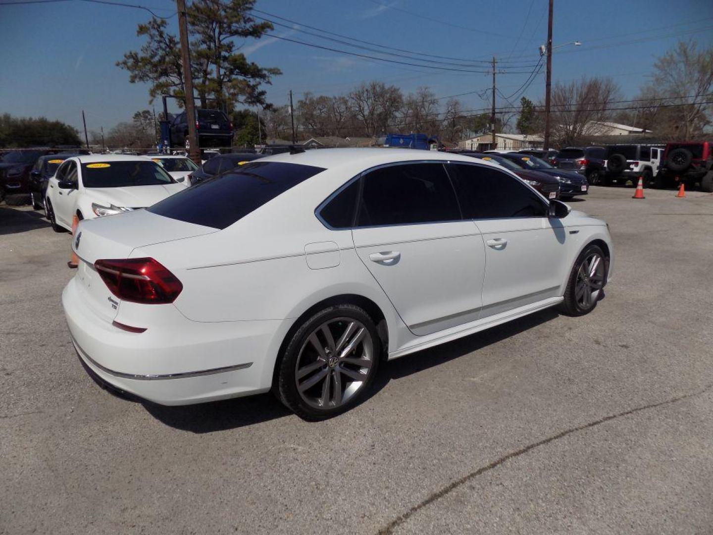 2017 WHITE VOLKSWAGEN PASSAT R-LINE (1VWDT7A3XHC) with an 1.8L engine, Automatic transmission, located at 830 E. Canino Rd., Houston, TX, 77037, (281) 405-0440, 38.358219, -81.729942 - Photo#7