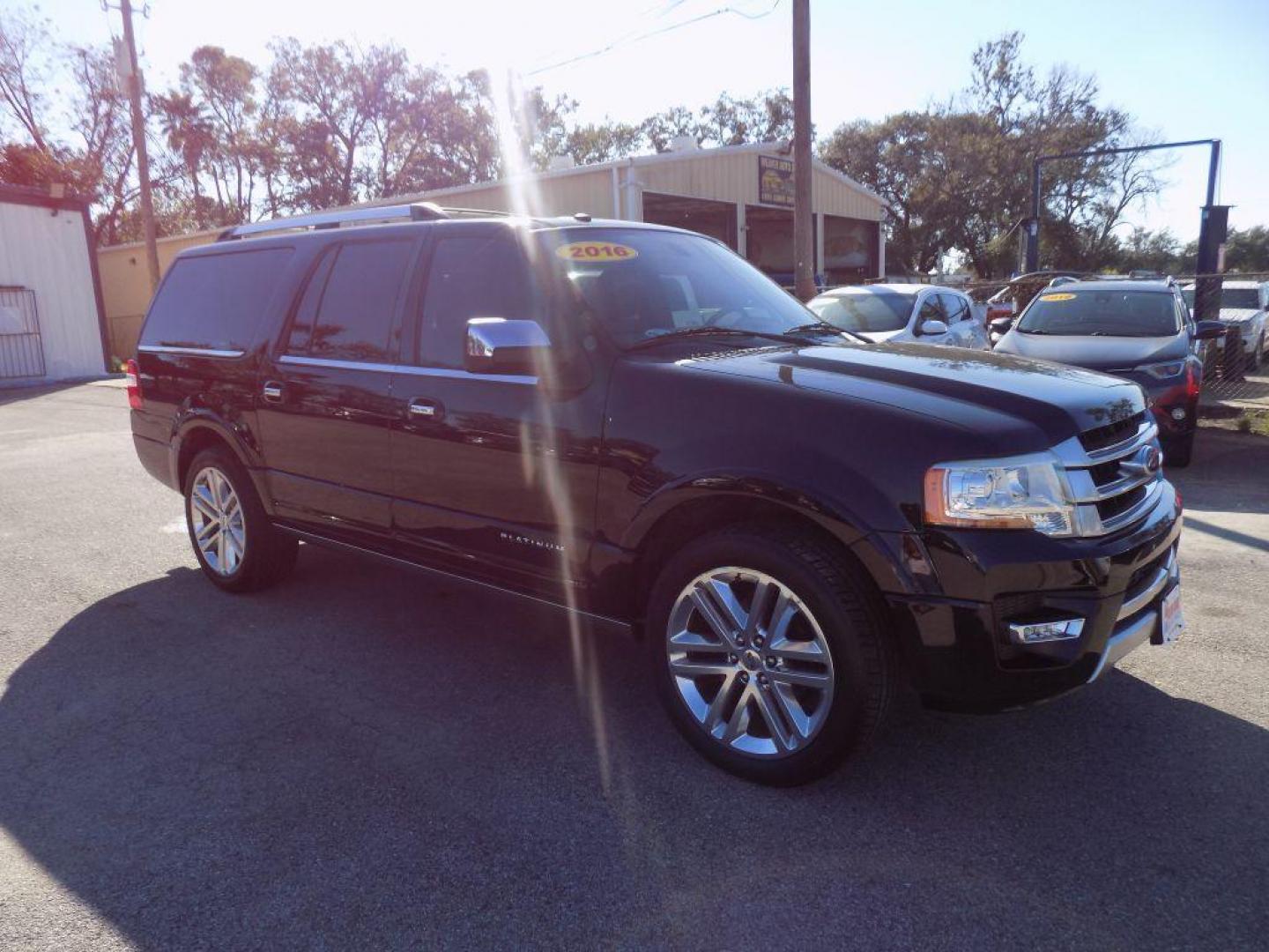 2016 BLACK FORD EXPEDITION EL PLATINUM (1FMJK1LTXGE) with an 3.5L engine, Automatic transmission, located at 830 E. Canino Rd., Houston, TX, 77037, (281) 405-0440, 38.358219, -81.729942 - Photo#6